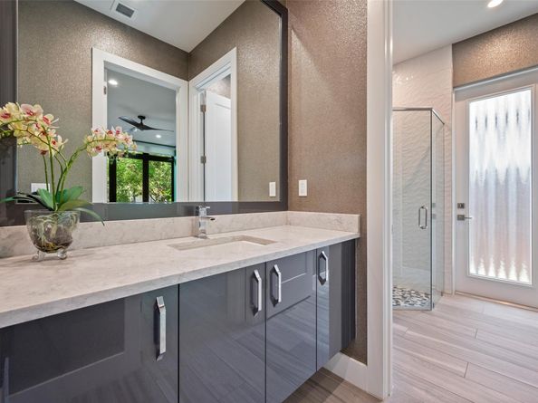 1200 SE 7th St, Fort Lauderdale FL 33301