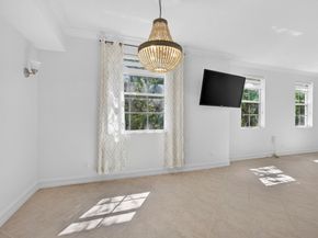 709 N St, West Palm Beach FL 33401