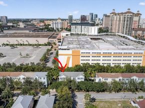 709 N St, West Palm Beach FL 33401