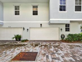 709 N St, West Palm Beach FL 33401