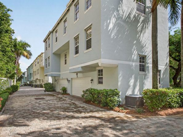 709 N St, West Palm Beach FL 33401