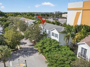 709 N St, West Palm Beach FL 33401