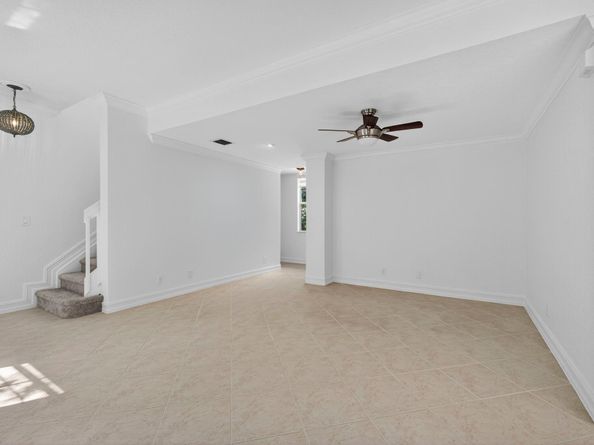 709 N St, West Palm Beach FL 33401