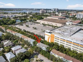 709 N St, West Palm Beach FL 33401