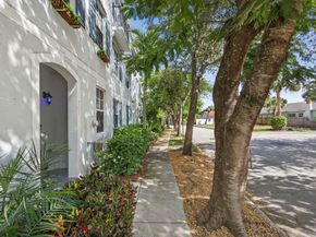 709 N St, West Palm Beach FL 33401