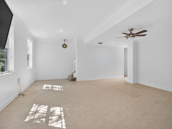 709 N St, West Palm Beach FL 33401