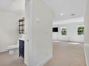 709 N St, West Palm Beach FL 33401