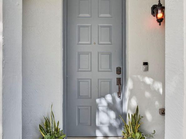 709 N St, West Palm Beach FL 33401