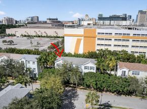 709 N St, West Palm Beach FL 33401