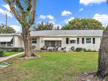 7374 E Oakridge Circle