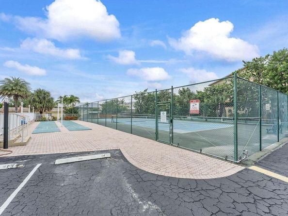 1009 N Ocean Boulevard 511, Pompano Beach FL 33062