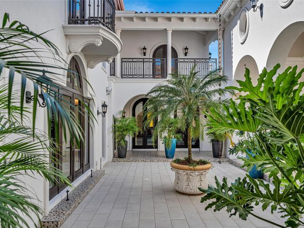 4955 SW 83rd St, Miami FL 33143