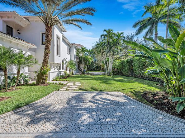 4955 SW 83rd St, Miami FL 33143