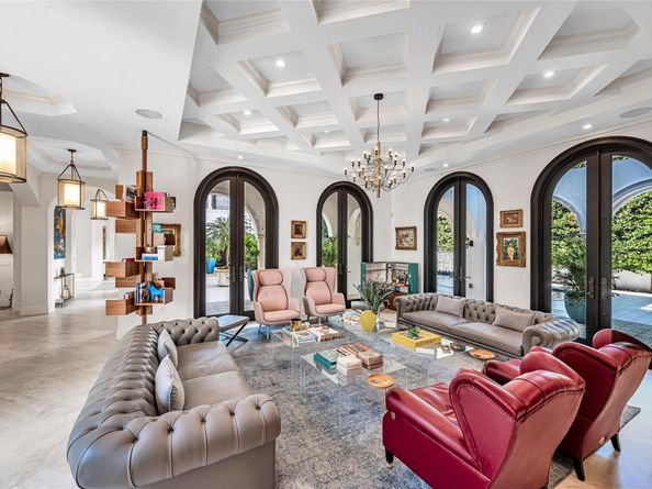 4955 SW 83rd St, Miami FL 33143