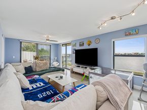 896 N Federal Highway 124, Lantana FL 33462