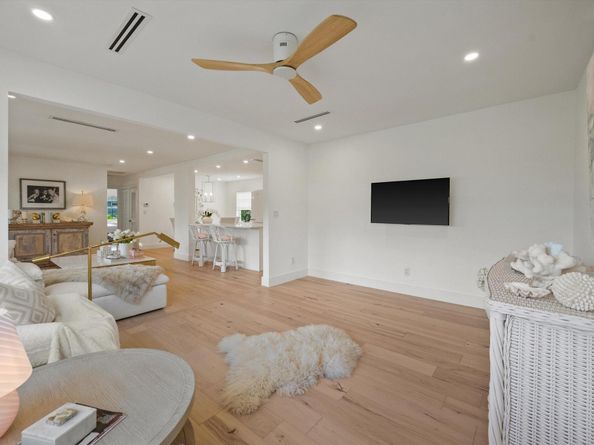 1131 N Ocean Breeze, Lake Worth Beach FL 33460