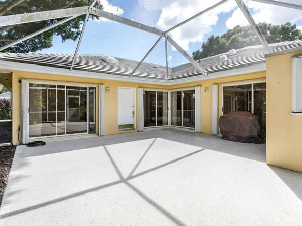 2901 Lakemont Court, Palm Beach Gardens FL 33403