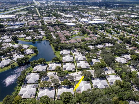 2901 Lakemont Court, Palm Beach Gardens FL 33403