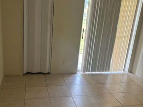 704 Meadows Circle 704, Boynton Beach FL 33436