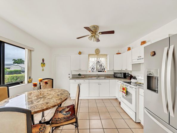423 Macy Street, West Palm Beach FL 33405