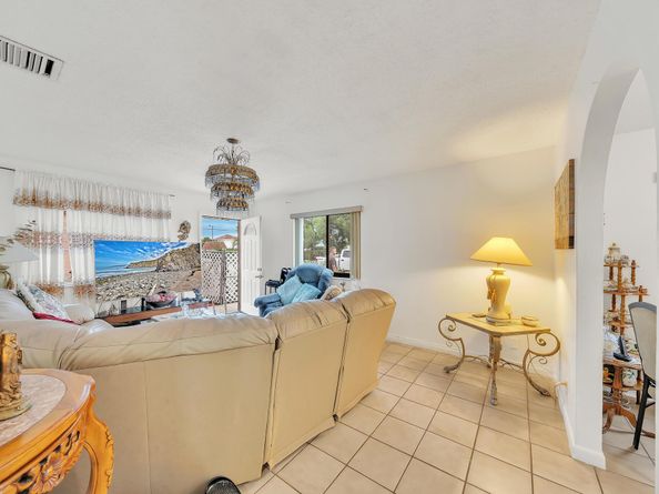 423 Macy Street, West Palm Beach FL 33405