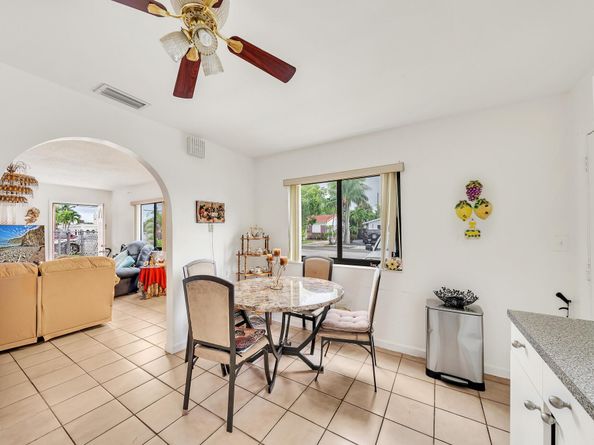 423 Macy Street, West Palm Beach FL 33405