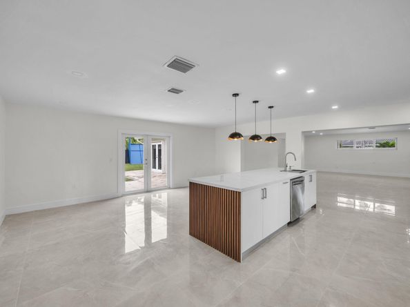 21020 Highland Lakes Boulevard, Miami FL 33179