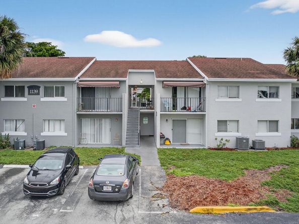 1139 Lake Terry Drive M, West Palm Beach FL 33411