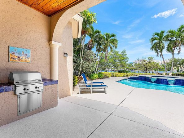 201 Fishermans Way, Jupiter FL 33477