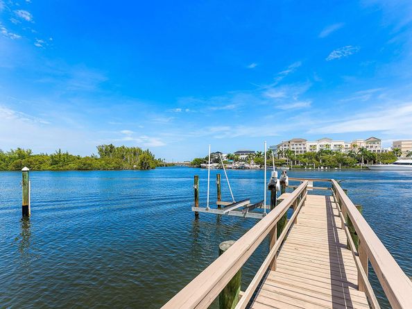 201 Fishermans Way, Jupiter FL 33477
