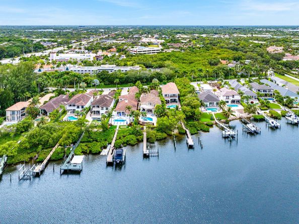201 Fishermans Way, Jupiter FL 33477