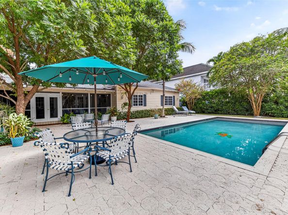 1017 SE 13th Ter, Fort Lauderdale FL 33316