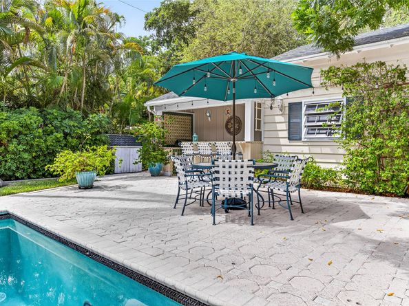 1017 SE 13th Ter, Fort Lauderdale FL 33316