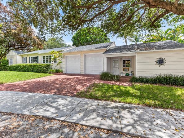 1017 SE 13th Ter, Fort Lauderdale FL 33316