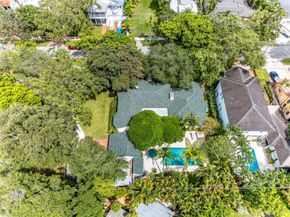 1017 SE 13th Ter, Fort Lauderdale FL 33316