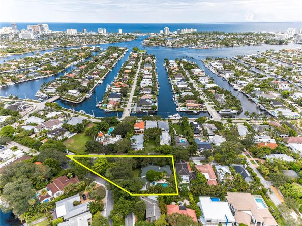 1017 SE 13th Ter, Fort Lauderdale FL 33316