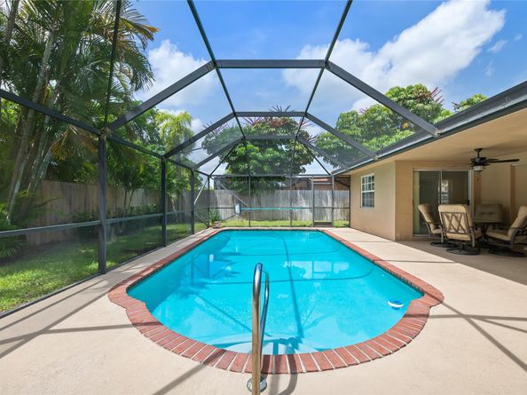 10690 Ember St, Boca Raton FL 33428