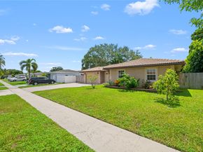 10690 Ember St, Boca Raton FL 33428