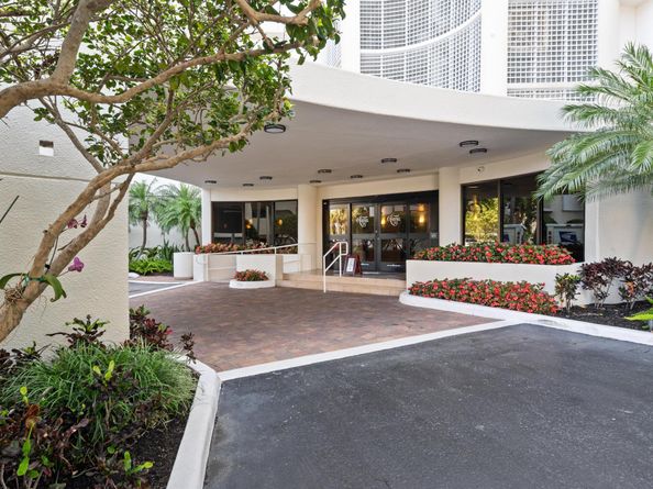 3000 N Ocean Drive 22G, Singer Island FL 33404
