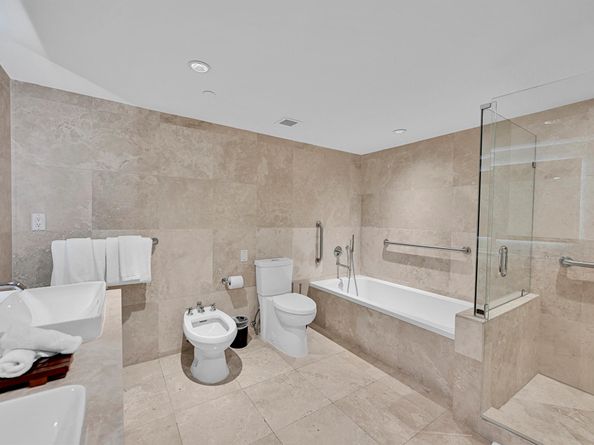 102 24th Street 1544, Miami Beach FL 33139