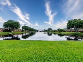 844 Springdale Circle, Palm Springs FL 33461