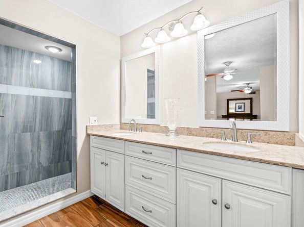 844 Springdale Circle, Palm Springs FL 33461