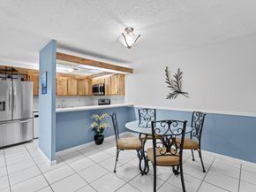 844 Springdale Circle, Palm Springs FL 33461