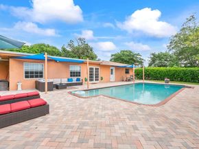 11886 NW 24th St, Coral Springs FL 33065