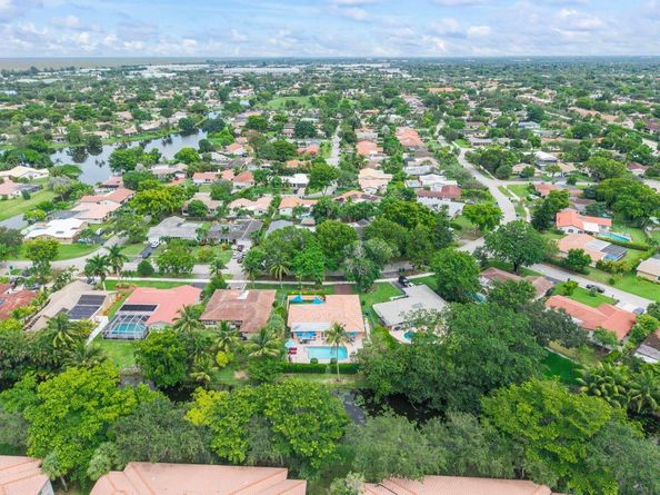 11886 NW 24th St, Coral Springs FL 33065