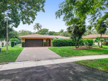 11886 NW 24th St