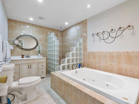 11886 NW 24th St, Coral Springs FL 33065