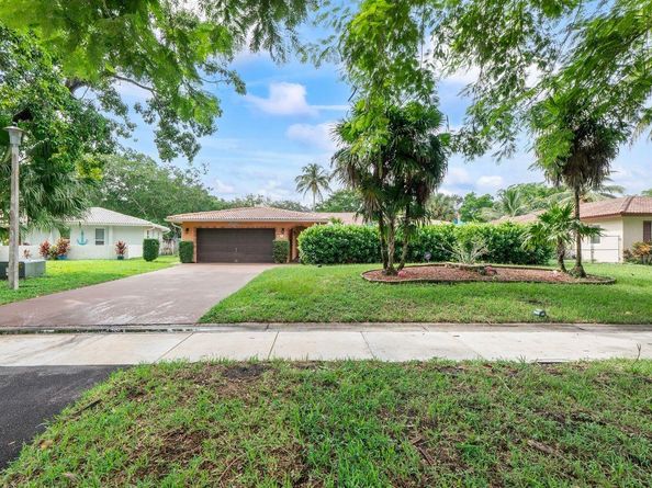 11886 NW 24th St, Coral Springs FL 33065