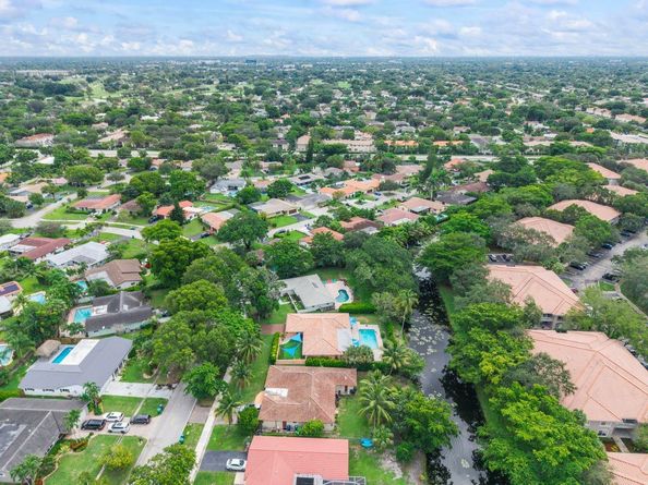 11886 NW 24th St, Coral Springs FL 33065