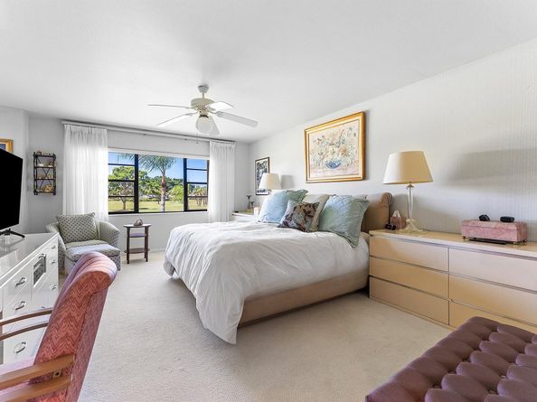 27 Eastgate Drive B, Boynton Beach FL 33436